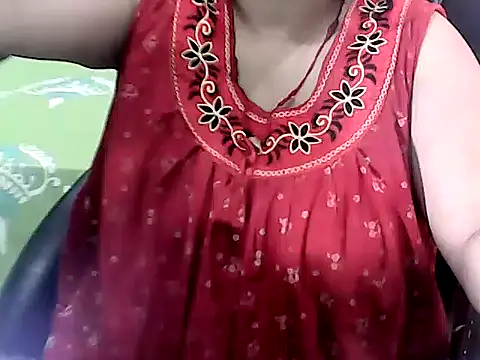 BABITA KUMARII online show from July 7, 2026, 8:57 pm