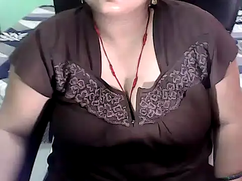 BABITA KUMARII online show from July 20, 2026, 4:53 pm