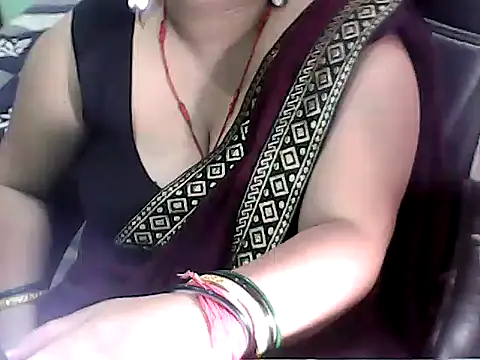 BABITA KUMARII online show from July 25, 2026, 5:21 pm