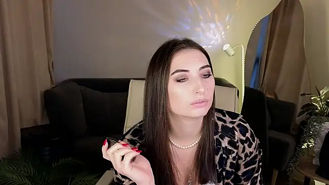 KateLusst online show from September 25, 2025, 9:57 am