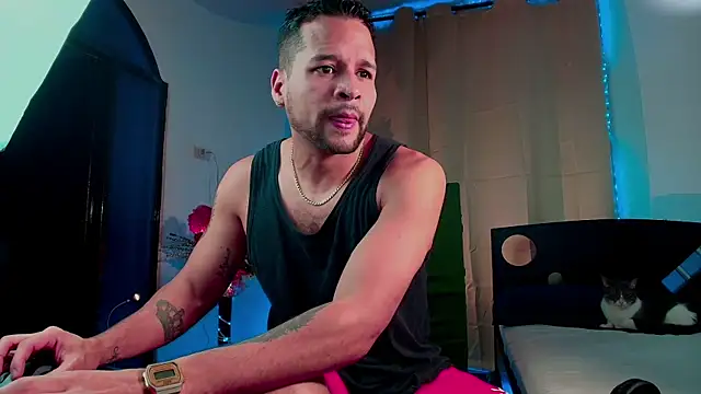 Snapshot of LucasGaeel chatting on October 29, 2025, 11:06 pm LucasGaeel online show from October 29, 2025, 11:06 pm