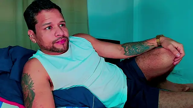 LucasGaeel online show from November 13, 2025, 11:20 am