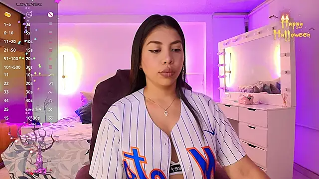 Snapshot of kloe28 chatting on October 14, 2025, 3:40 am kloe28 online show from October 14, 2025, 3:40 am