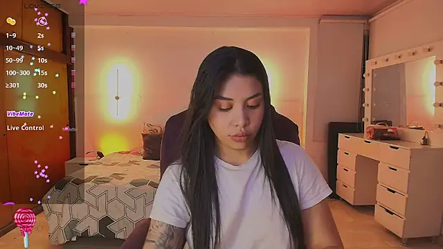 kloe28 online show from June 15, 2026, 3:42 am
