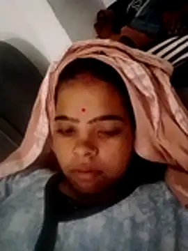 Snapshot of Cuty_nensi chatting on October 14, 2025, 6:36 am Cuty nensi online show from October 14, 2025, 6:36 am