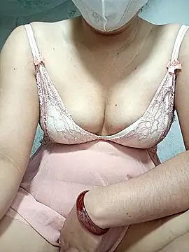 Snapshot of JinjinLy chatting on October 24, 2025, 8:33 am JinjinLy online show from October 24, 2025, 8:33 am