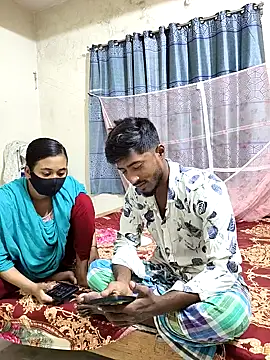 Snapshot of Love_Queen11 chatting on October 15, 2025, 5:13 pm Love Queen11 online show from October 15, 2025, 5:13 pm