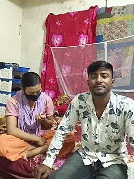 Snapshot of Love_Queen11 chatting on November 4, 2025, 5:23 pm Love Queen11 online show from November 4, 2025, 5:23 pm