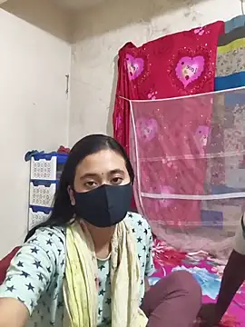 Snapshot of Love_Queen11 chatting on November 6, 2025, 3:35 pm Love Queen11 online show from November 6, 2025, 3:35 pm