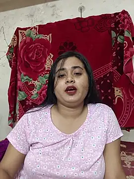 Snapshot of Love_Queen11 chatting on July 18, 2026, 4:22 pm Love Queen11 online show from July 18, 2026, 4:22 pm