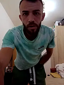 Snapshot of sexyman1936 chatting on October 17, 2025, 4:26 am sexyman1936 online show from October 17, 2025, 4:26 am