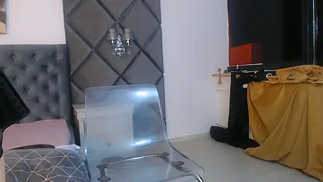 Snapshot of WendyChantal chatting on October 18, 2025, 6:05 am WendyChantal online show from October 18, 2025, 6:05 am