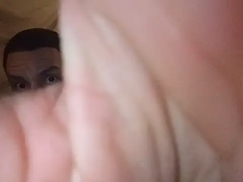 Snapshot of FreaxxxyAngel chatting on November 16, 2025, 2:11 pm FreaxxxyAngel online show from November 16, 2025, 2:11 pm