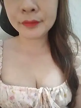Girl Shy2000 online show from June 8, 2026, 1:28 am