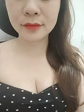 Girl Shy2000 online show from June 9, 2026, 2:39 pm
