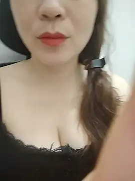 Girl Shy2000 online show from June 17, 2026, 3:24 pm