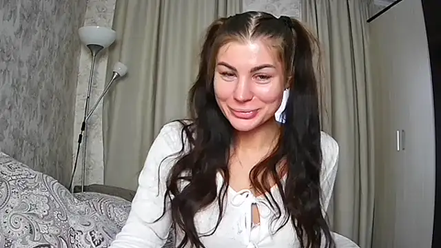 Snapshot of Lorimaya chatting on October 25, 2025, 10:23 am Lorimaya online show from October 25, 2025, 10:23 am