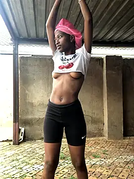 Caramel102004 online show from January 7, 2026, 10:07 am