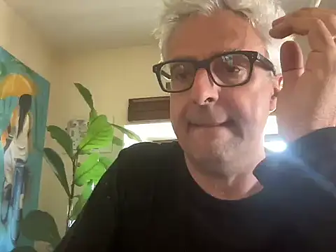 Snapshot of chtentation chatting on April 7, 2026, 3:23 pm chtentation online show from April 7, 2026, 3:23 pm