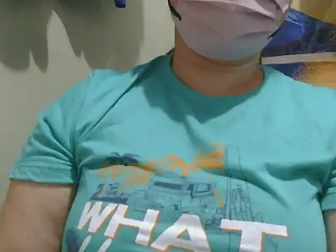 Snapshot of Kimkhaepretty chatting on October 6, 2025, 2:14 pm Kimkhaepretty online show from October 6, 2025, 2:14 pm