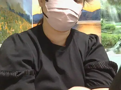 Snapshot of Kimkhaepretty chatting on October 13, 2025, 12:38 pm Kimkhaepretty online show from October 13, 2025, 12:38 pm