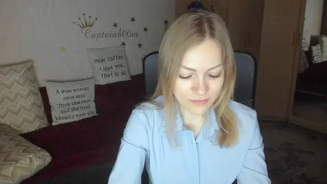 Snapshot of Tiffany_Bates chatting on November 1, 2025, 3:19 am Tiffany Bates online show from November 1, 2025, 3:19 am