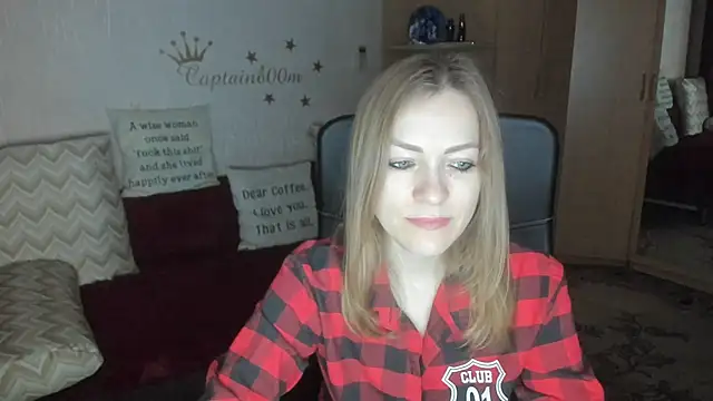 Snapshot of Tiffany_Bates chatting on November 8, 2025, 3:50 am Tiffany Bates online show from November 8, 2025, 3:50 am