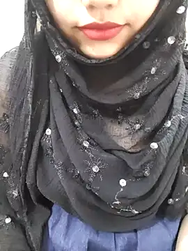 Miss Rose   online show from November 20, 2025, 3:45 pm