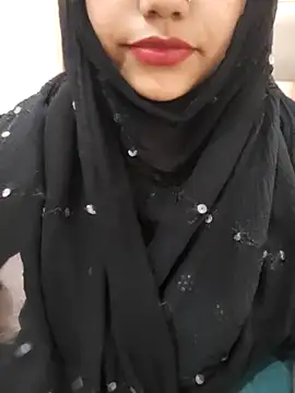 Miss Rose   online show from December 3, 2025, 6:32 am