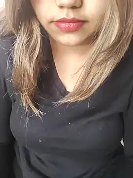 Miss Rose   online show from January 17, 2026, 6:07 am