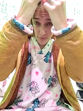 Snapshot of Lilo-skinny chatting on October 18, 2025, 6:05 am Lilo-skinny online show from October 18, 2025, 6:05 am