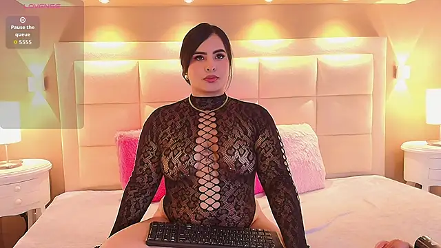 Snapshot of LexieVega chatting on October 19, 2025, 9:04 pm LexieVega online show from October 19, 2025, 9:04 pm