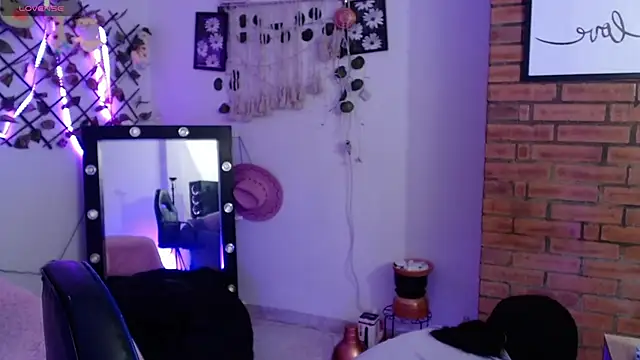 Snapshot of isa_bunny18 chatting on October 7, 2025, 3:14 am isa bunny18 online show from October 7, 2025, 3:14 am