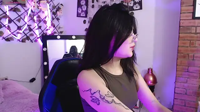 Snapshot of isa_bunny18 chatting on October 8, 2025, 3:15 am isa bunny18 online show from October 8, 2025, 3:15 am