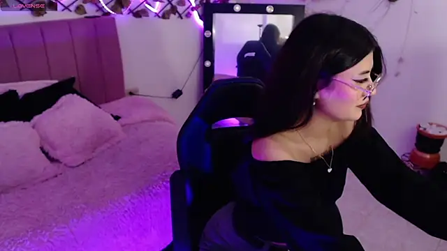 Snapshot of isa_bunny18 chatting on October 30, 2025, 4:36 am isa bunny18 online show from October 30, 2025, 4:36 am