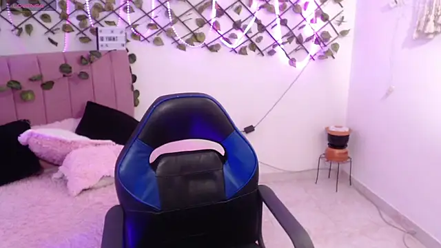 Snapshot of isa_bunny18 chatting on November 12, 2025, 12:00 am isa bunny18 online show from November 12, 2025, 12:00 am