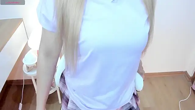 Snapshot of _itsyumi_ chatting on October 16, 2025, 2:18 pm itsyumi online show from October 16, 2025, 2:18 pm