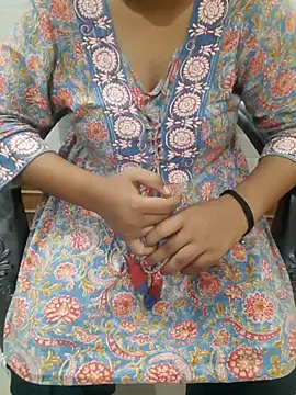 Snapshot of Minakshi_677 chatting on October 1, 2025, 7:03 am Minakshi 677 online show from October 1, 2025, 7:03 am