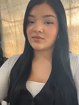 Snapshot of EmmaBlossom chatting on September 28, 2025, 4:56 pm EmmaBlossom online show from September 28, 2025, 4:56 pm