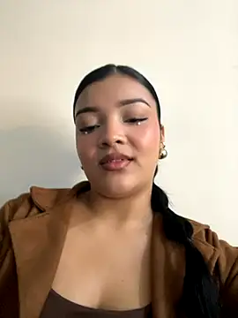 Snapshot of EmmaBlossom chatting on October 11, 2025, 6:28 pm EmmaBlossom online show from October 11, 2025, 6:28 pm