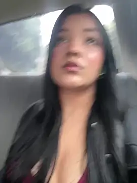 Snapshot of EmmaBlossom chatting on October 12, 2025, 7:24 pm EmmaBlossom online show from October 12, 2025, 7:24 pm