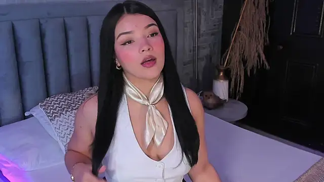 EmmaBlossom online show from June 11, 2026, 12:36 pm