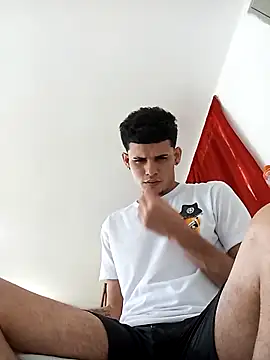 Snapshot of Pingasaboy20 chatting on October 1, 2025, 7:09 pm Pingasaboy20 online show from October 1, 2025, 7:09 pm