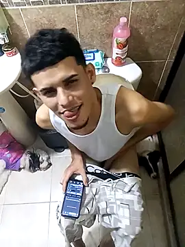 Snapshot of Pingasaboy20 chatting on October 6, 2025, 4:54 am Pingasaboy20 online show from October 6, 2025, 4:54 am