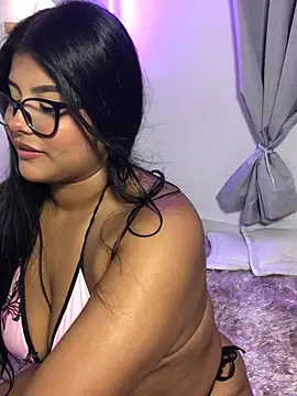 AnaBrowmn online show from June 18, 2026, 11:42 pm