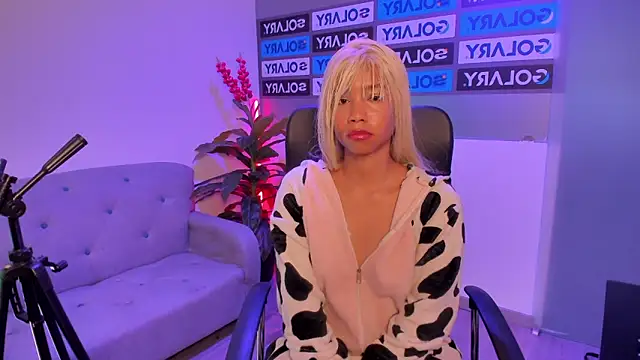 luna owens online show from September 30, 2025, 11:37 am