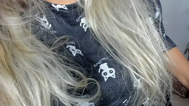 Snapshot of Carlota_flow chatting on October 8, 2025, 8:01 am Carlota flow online show from October 8, 2025, 8:01 am