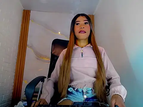 Snapshot of katherine_x1 chatting on October 7, 2025, 2:09 am katherine x1 online show from October 7, 2025, 2:09 am