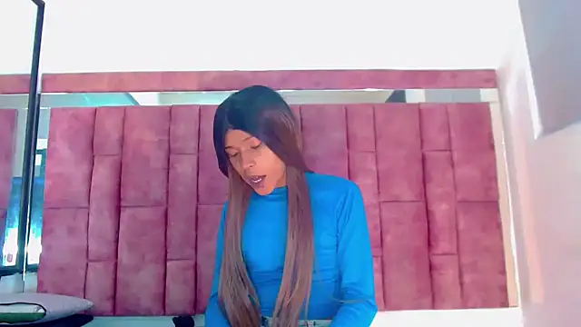 Snapshot of katherine_x1 chatting on November 10, 2025, 5:06 am katherine x1 online show from November 10, 2025, 5:06 am