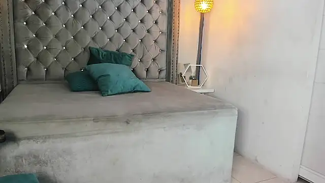 Snapshot of Kevinfox23cms chatting on October 17, 2025, 8:39 am Kevinfox23cms online show from October 17, 2025, 8:39 am